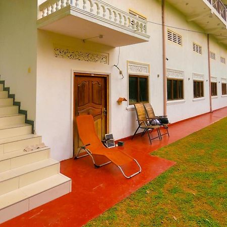 Skywalker Guest House Weligama Esterno foto