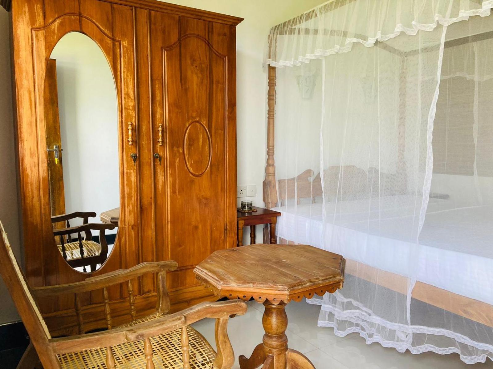 Skywalker Guest House Weligama Esterno foto