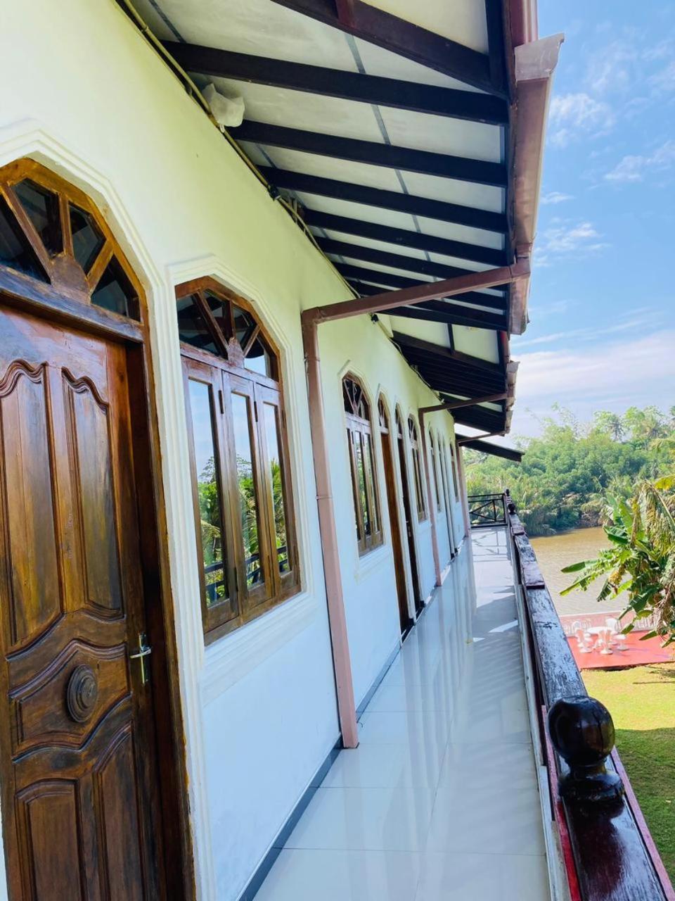 Skywalker Guest House Weligama Esterno foto