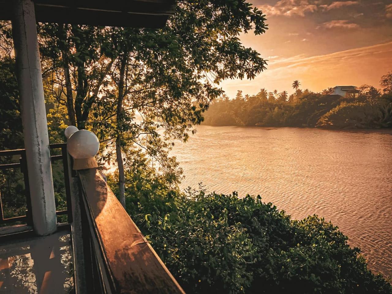 Skywalker Guest House Weligama Esterno foto