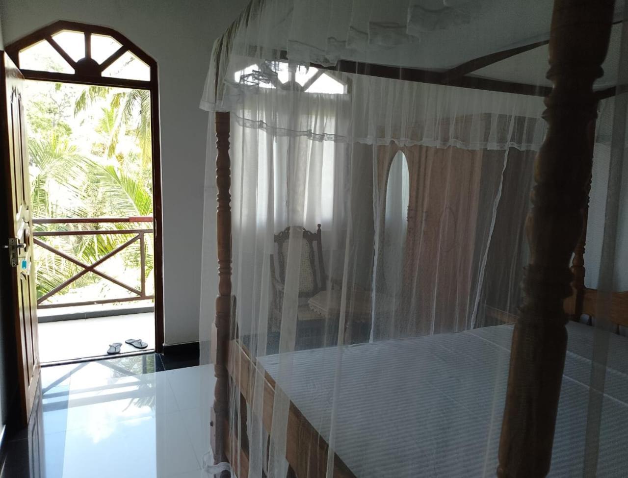 Skywalker Guest House Weligama Esterno foto