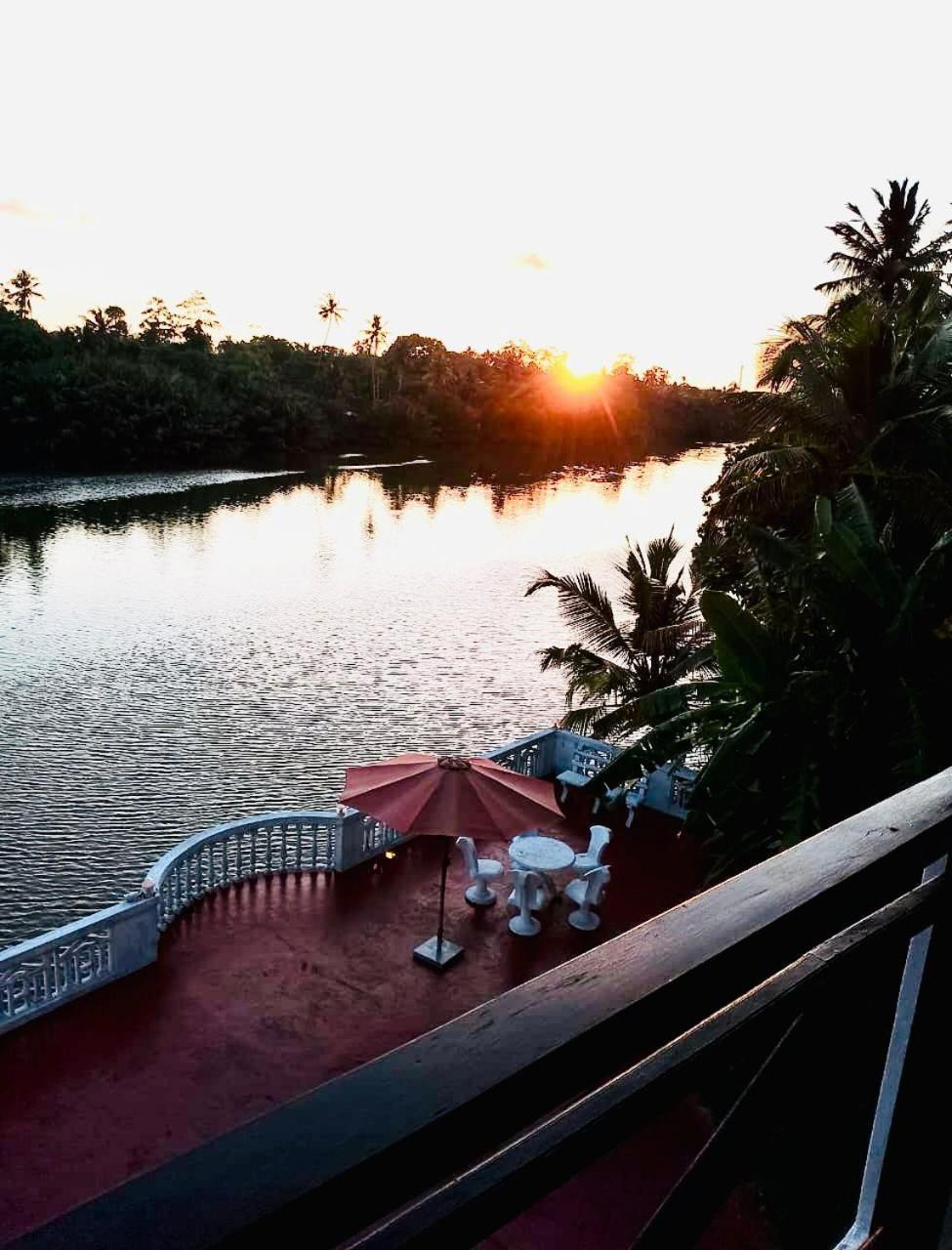 Skywalker Guest House Weligama Esterno foto